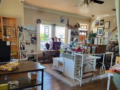 JJ’s Vintage Mercantile & Consignment